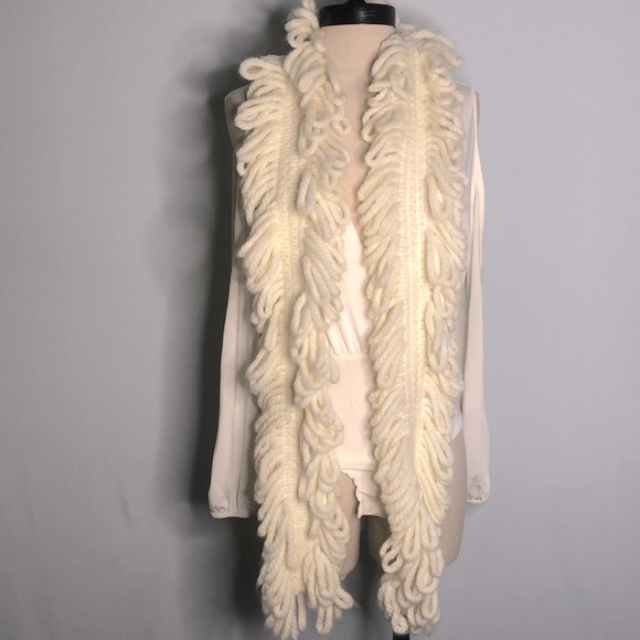 French Connection Ivory Scarf - Picture 2 of 5